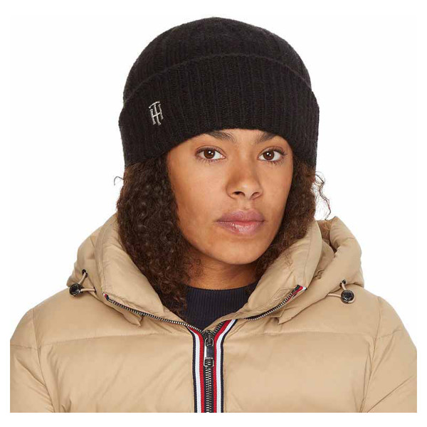 detail Tommy Hilfiger dámská čepice AW0AW13827 BDS Black