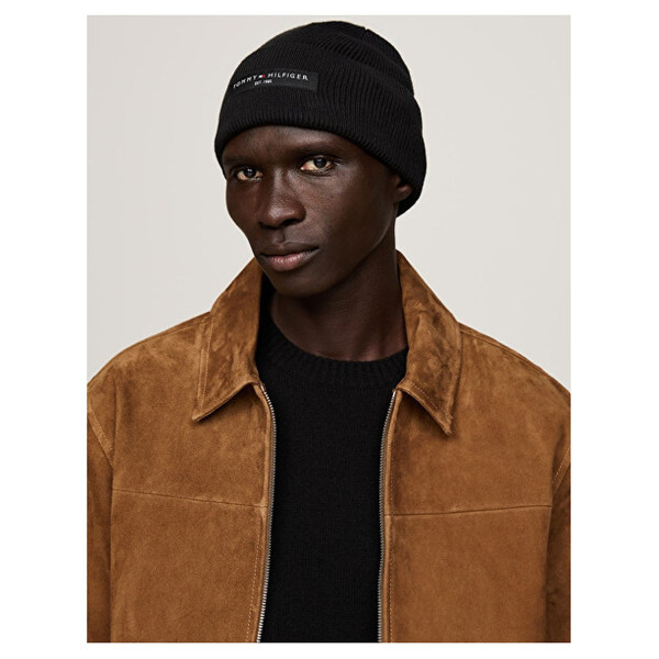 detail Tommy Hilfiger pánská čepice AM0AM12797 BDS Black