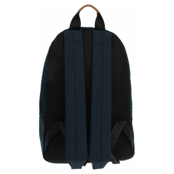 detail Tommy Hilfiger pánský batoh AM0AM12407 C1G Dark Night Navy