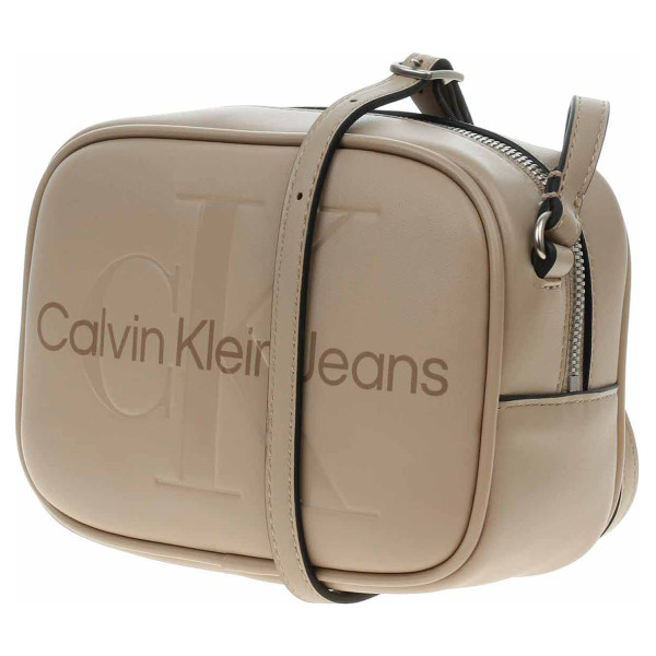 detail Calvin Klein dámská kabelka K60K610275 PBC Dune