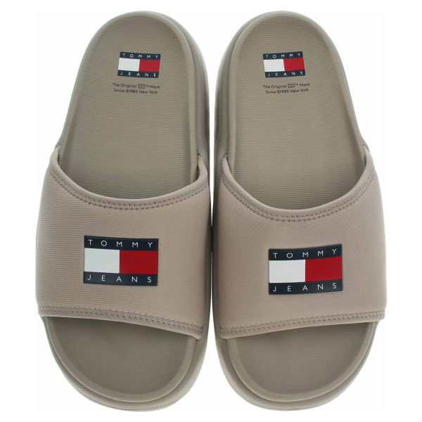 detail Plážové pantofle Tommy Hilfiger EN0EN02448 PKQ pleasant clay