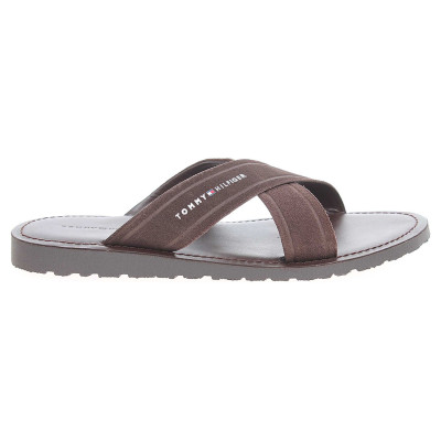 detail Pánské pantofle Tommy Hilfiger FM0FM00590 B2285ARI 5B hnědé