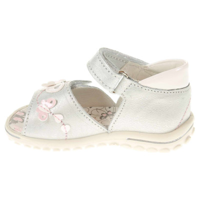 detail Primigi Livia argento leather