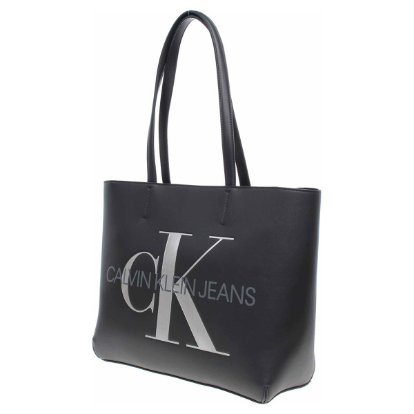 detail Calvin Klein dámská kabelka K60K608378 BDS black