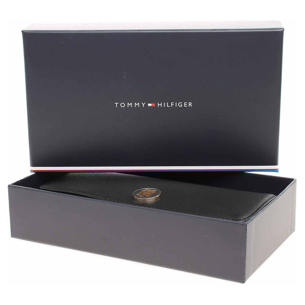 detail Tommy Hilfiger dámská peněženka AW0AW08006 BDS black