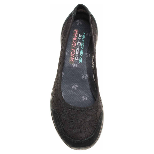 detail Skechers Microburst - Sweet Bloom black